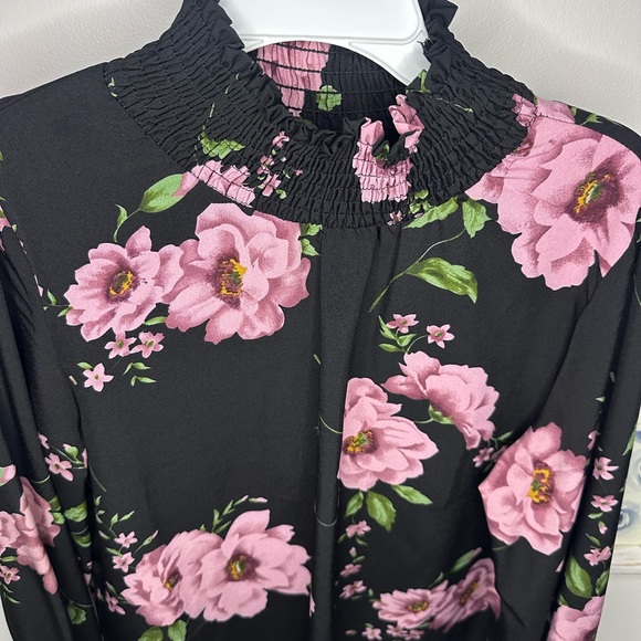 Floral Black and Pink Women's Top - Picture 2 of 5